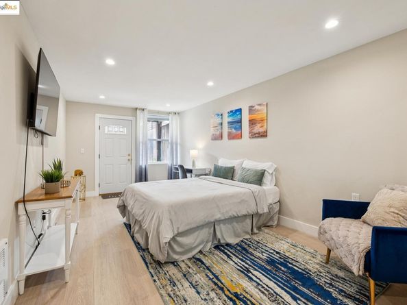 1537 Revere AVE, San Francisco CA 94124