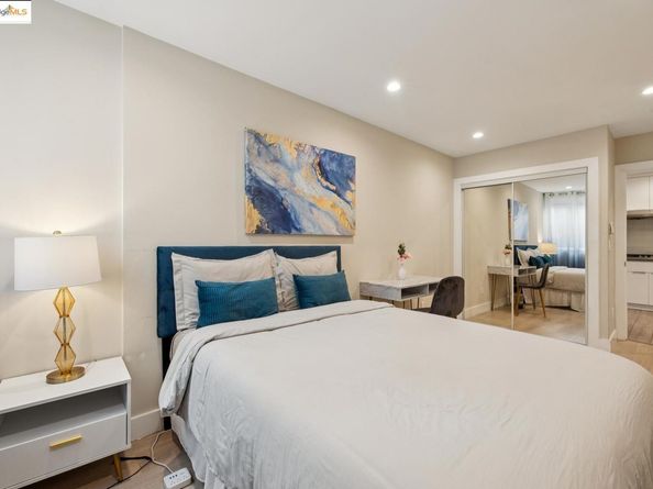 1537 Revere AVE, San Francisco CA 94124