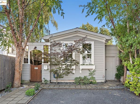 1071 55Th St, Oakland CA 94608