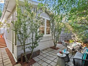1071 55Th St, Oakland CA 94608