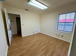 2062 Washington Ave, San Leandro CA 94577