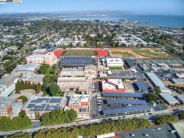 845 Woodside Way 111, San Mateo CA 94401