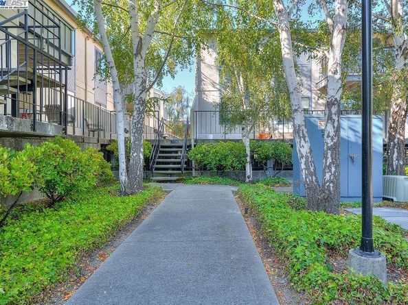 845 Woodside Way 111, San Mateo CA 94401