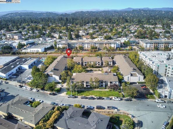 845 Woodside Way 111, San Mateo CA 94401