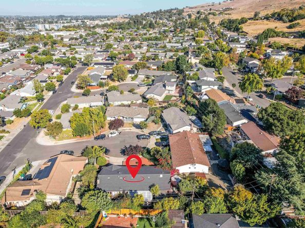 649 Cherokee Ct, Hayward CA 94544