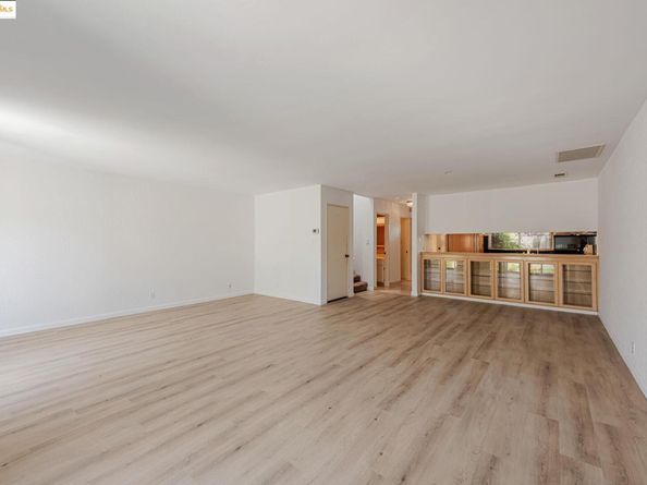 1160 Marianas Ln, Alameda CA 94502