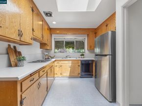 2101 Hillview Dr, Walnut Creek CA 94596
