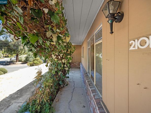 2101 Hillview Dr, Walnut Creek CA 94596