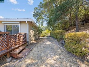 2101 Hillview Dr, Walnut Creek CA 94596