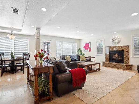 367 Mt Washington Way, Clayton CA 94517