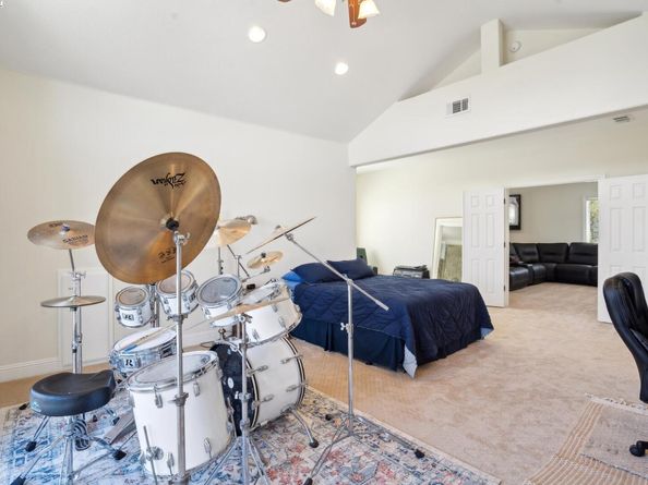 367 Mt Washington Way, Clayton CA 94517