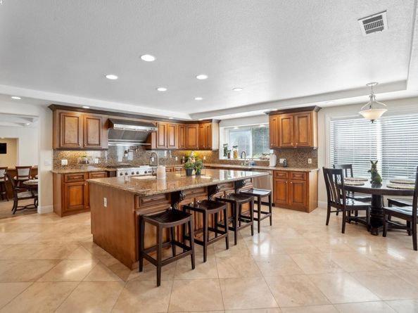 367 Mt Washington Way, Clayton CA 94517