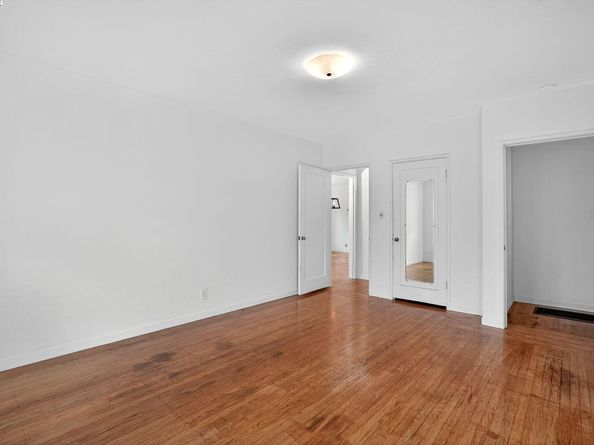 3927 Altamont Ave, Oakland CA 94605