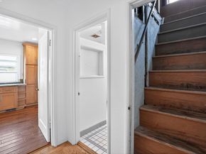 3927 Altamont Ave, Oakland CA 94605
