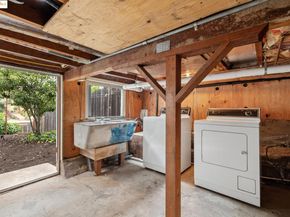 3887 Forest Hill Ave, Oakland CA 94602