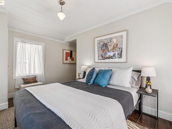 3887 Forest Hill Ave, Oakland CA 94602