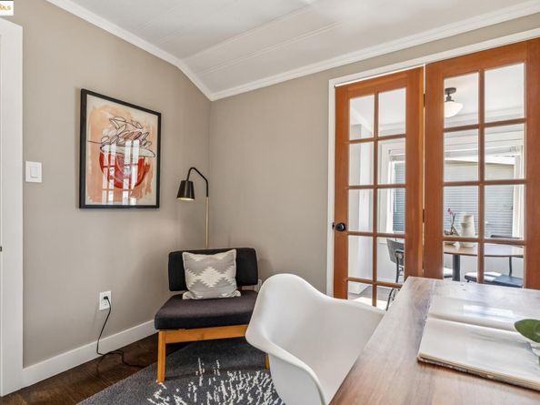 3887 Forest Hill Ave, Oakland CA 94602