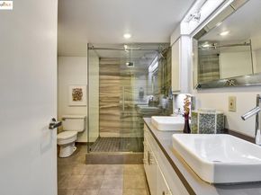 247 4th ST APT 204, Oakland CA 94607