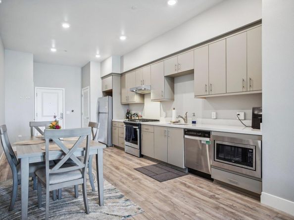 42111 Osgood Rd 523, Fremont CA 94539
