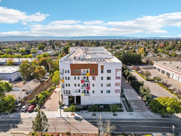 42111 Osgood Rd 523, Fremont CA 94539