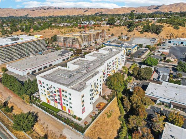 42111 Osgood Rd 523, Fremont CA 94539