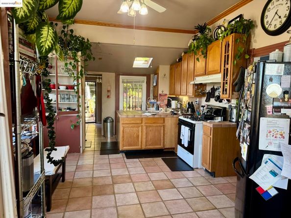 17 Montana St, Richmond CA 94801