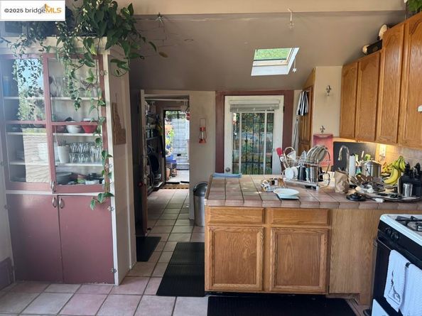 17 Montana St, Richmond CA 94801