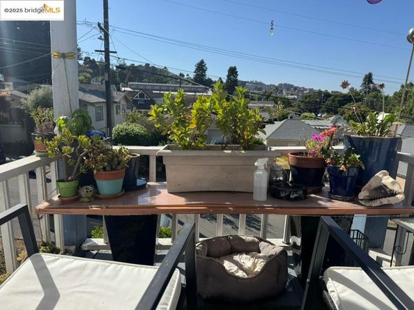 17 Montana St, Richmond CA 94801
