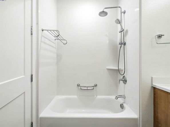 45128 Warm Springs Blvd 323, Fremont CA 94539
