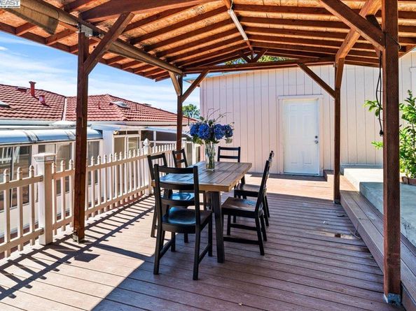 1876 Benedict Dr, San Leandro CA 94577