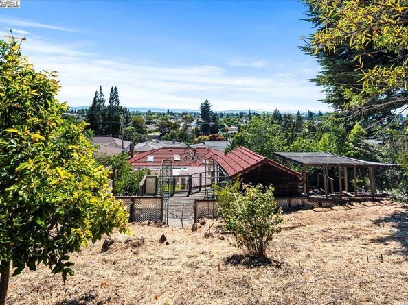 1876 Benedict Dr, San Leandro CA 94577