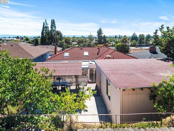 1876 Benedict Dr, San Leandro CA 94577