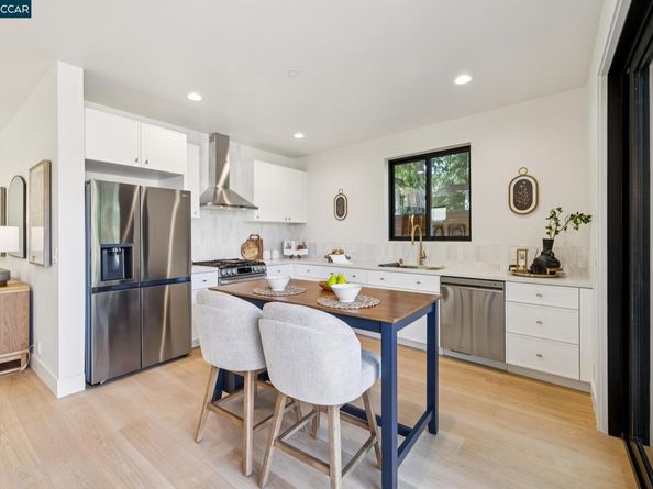 1270A 64th St, Emeryville CA 94608