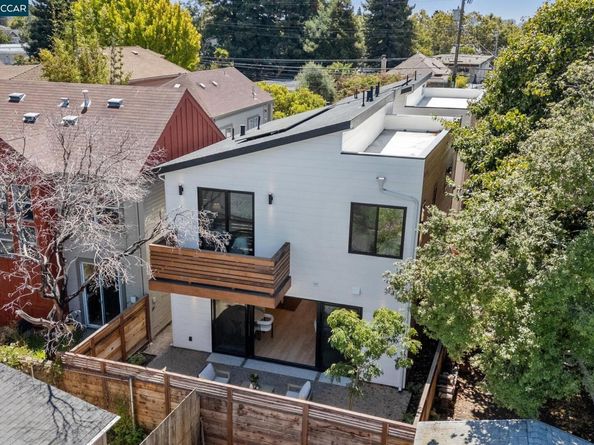 1270A 64th St, Emeryville CA 94608