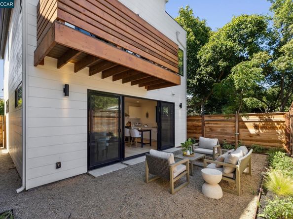 1270A 64th St, Emeryville CA 94608