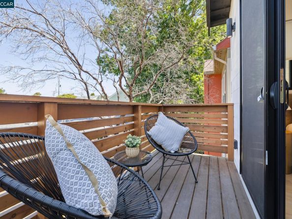 1270A 64th St, Emeryville CA 94608
