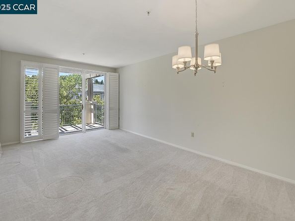 1840 Tice Creek 2437, Walnut Creek CA 94595