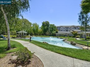 1840 Tice Creek 2437, Walnut Creek CA 94595