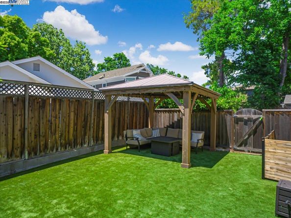 910 Willowshire Way, San Jose CA 95125