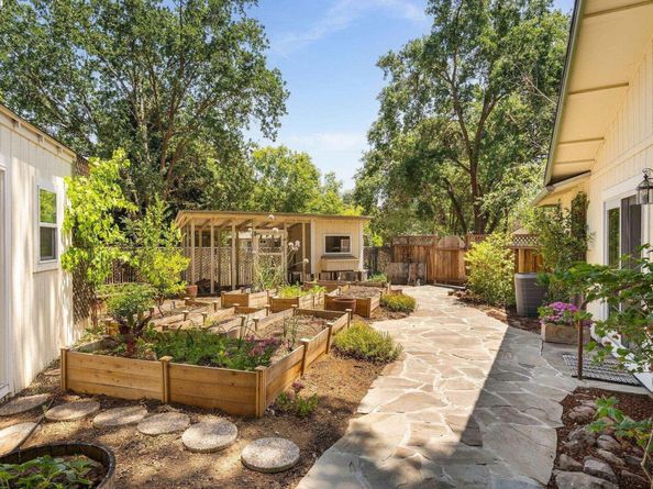 20 Donna Ln, Danville CA 94526