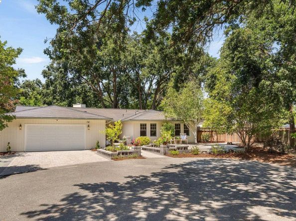 20 Donna Ln, Danville CA 94526