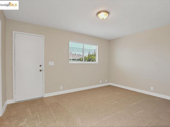 10500 Creekside Circle, Oakland CA 94603