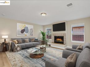 10500 Creekside Circle, Oakland CA 94603