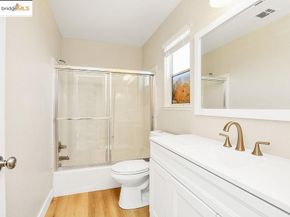 10500 Creekside Circle, Oakland CA 94603