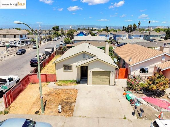 10500 Creekside Circle, Oakland CA 94603