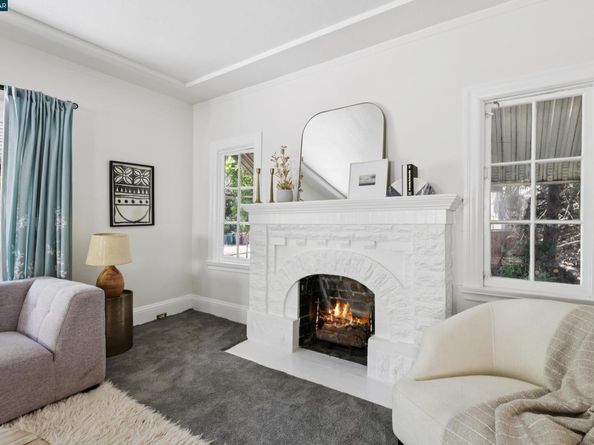 661 Brookwood Pl, Oakland CA 94610