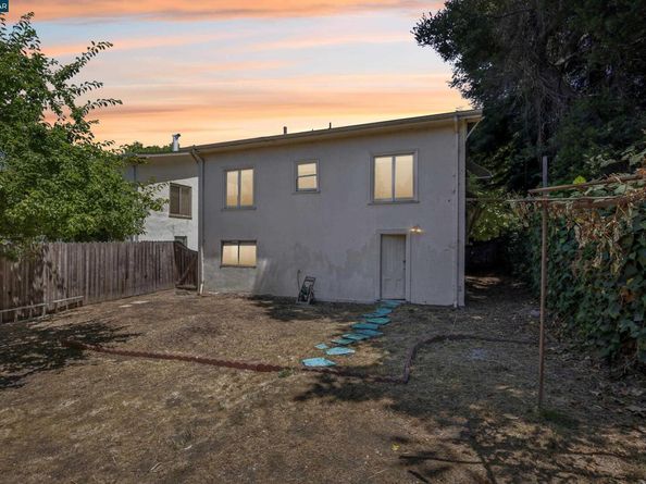 661 Brookwood Pl, Oakland CA 94610