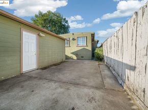 2020 Auseon AVE, Oakland CA 94621