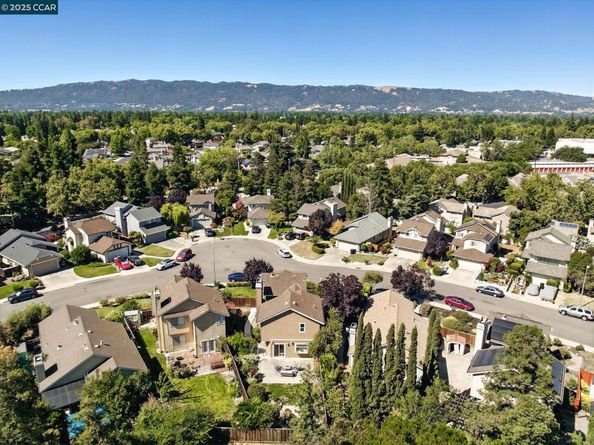 1817 Sinclair Dr, Pleasanton CA 94588