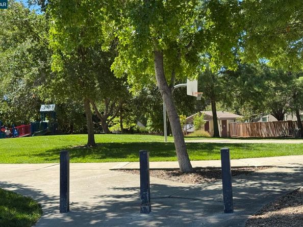 3671 Platt Ct, Pleasanton CA 94588